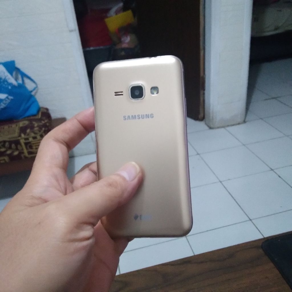 Samsung J2 Kondisi gambling, baterai kembung