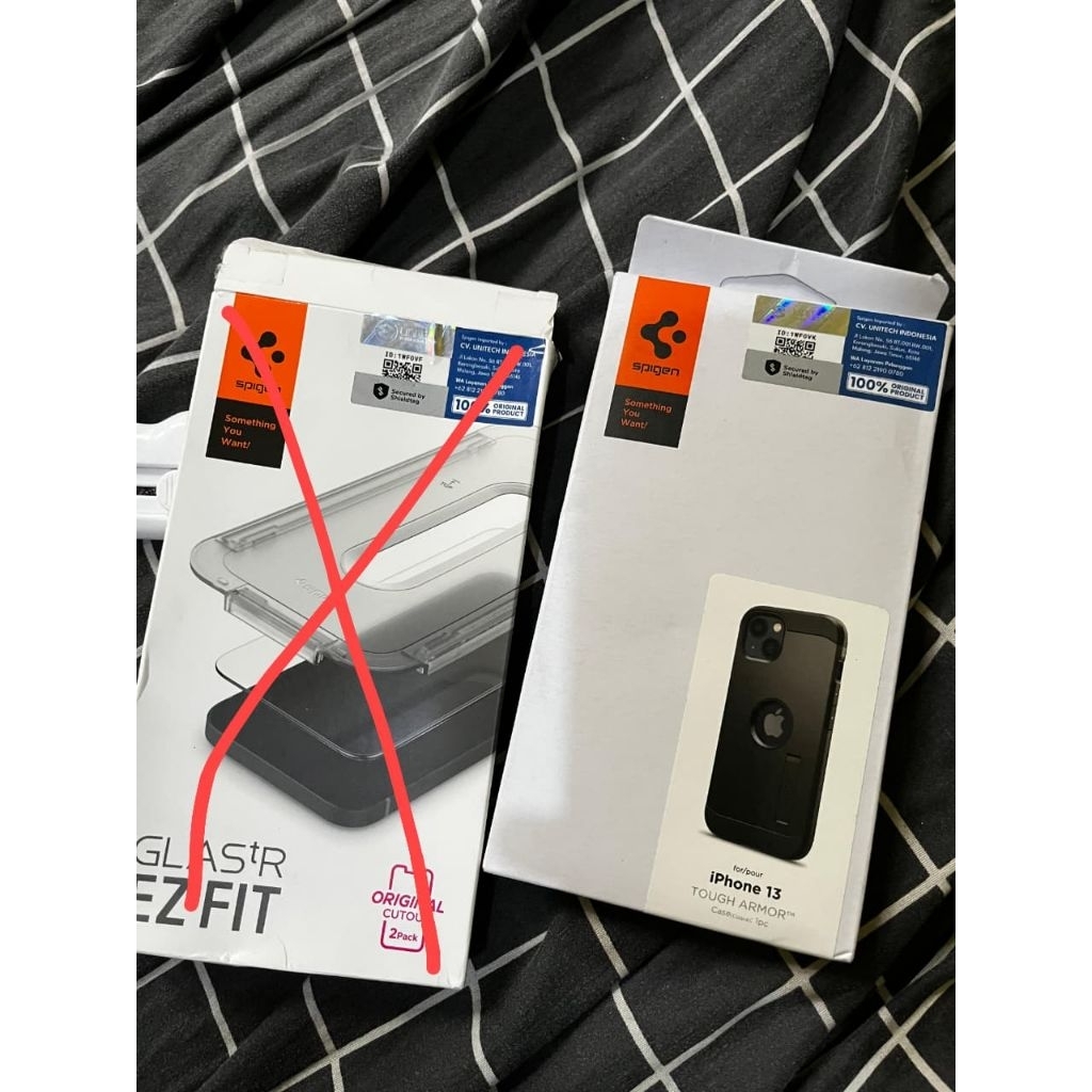 Case Spigen Tough Armor Iphone 13