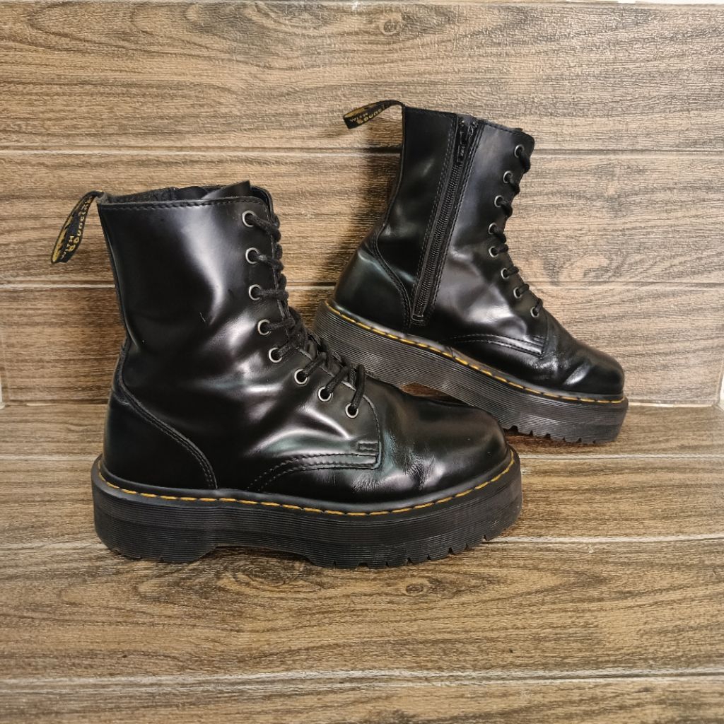 Dr. Martens JADON