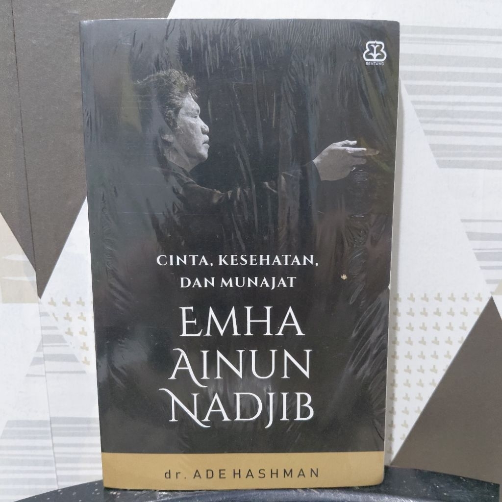 Buku Emha Ainun Nadjib