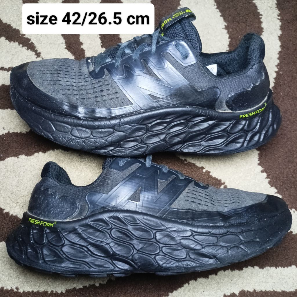 Sepatu Running NB Hitam (Second)