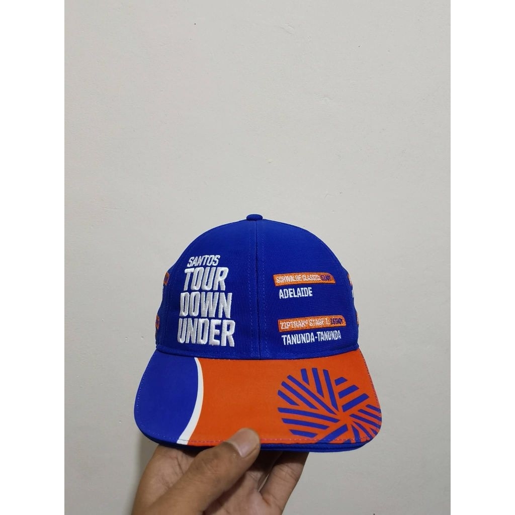Topi Adelaide Santos Tour Down Under (Balap sepeda)