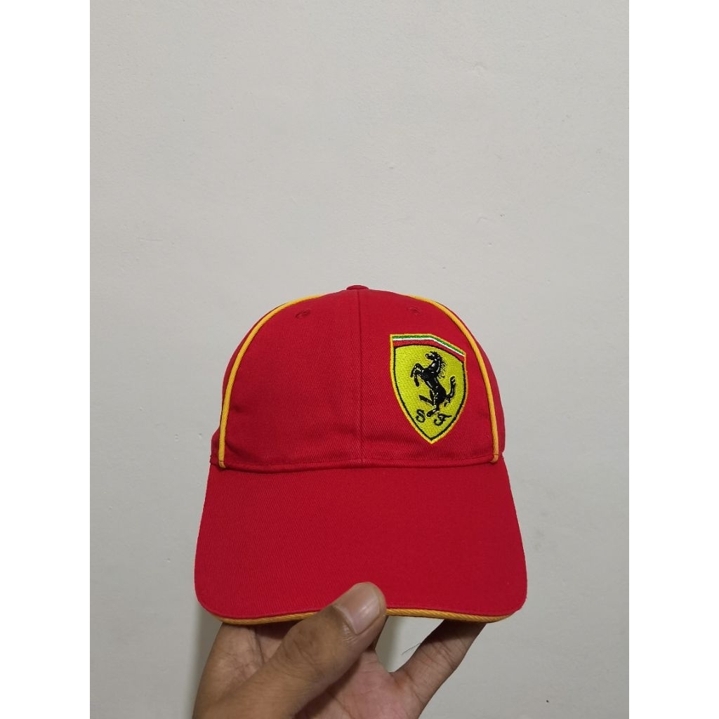 Topi Ferrari