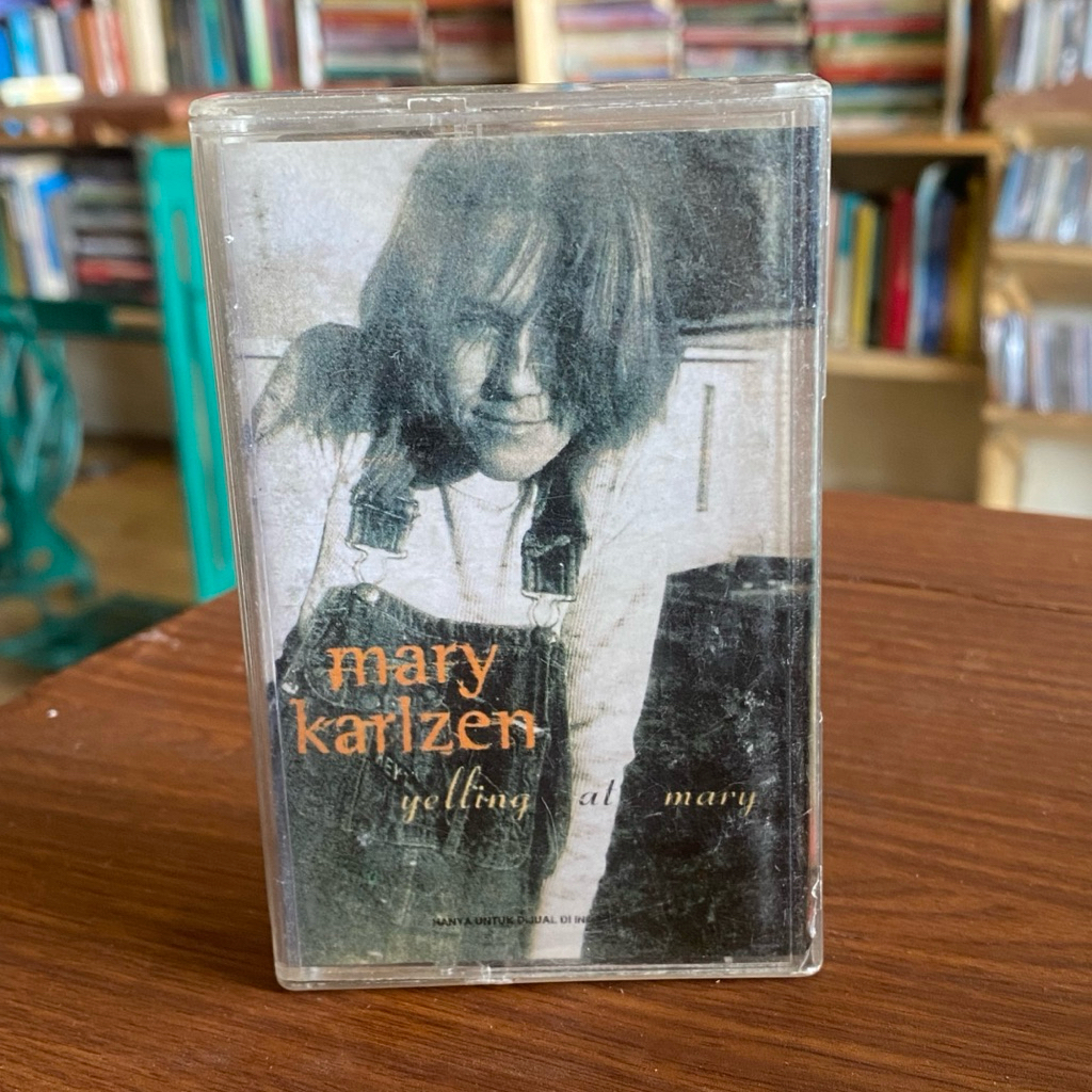 KASET PITA MARY KARLZEN - YELLING AT MARY