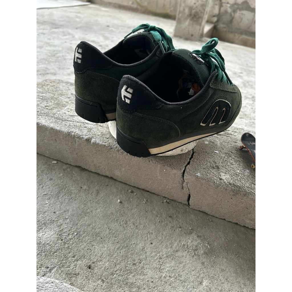 etnies low cut ll