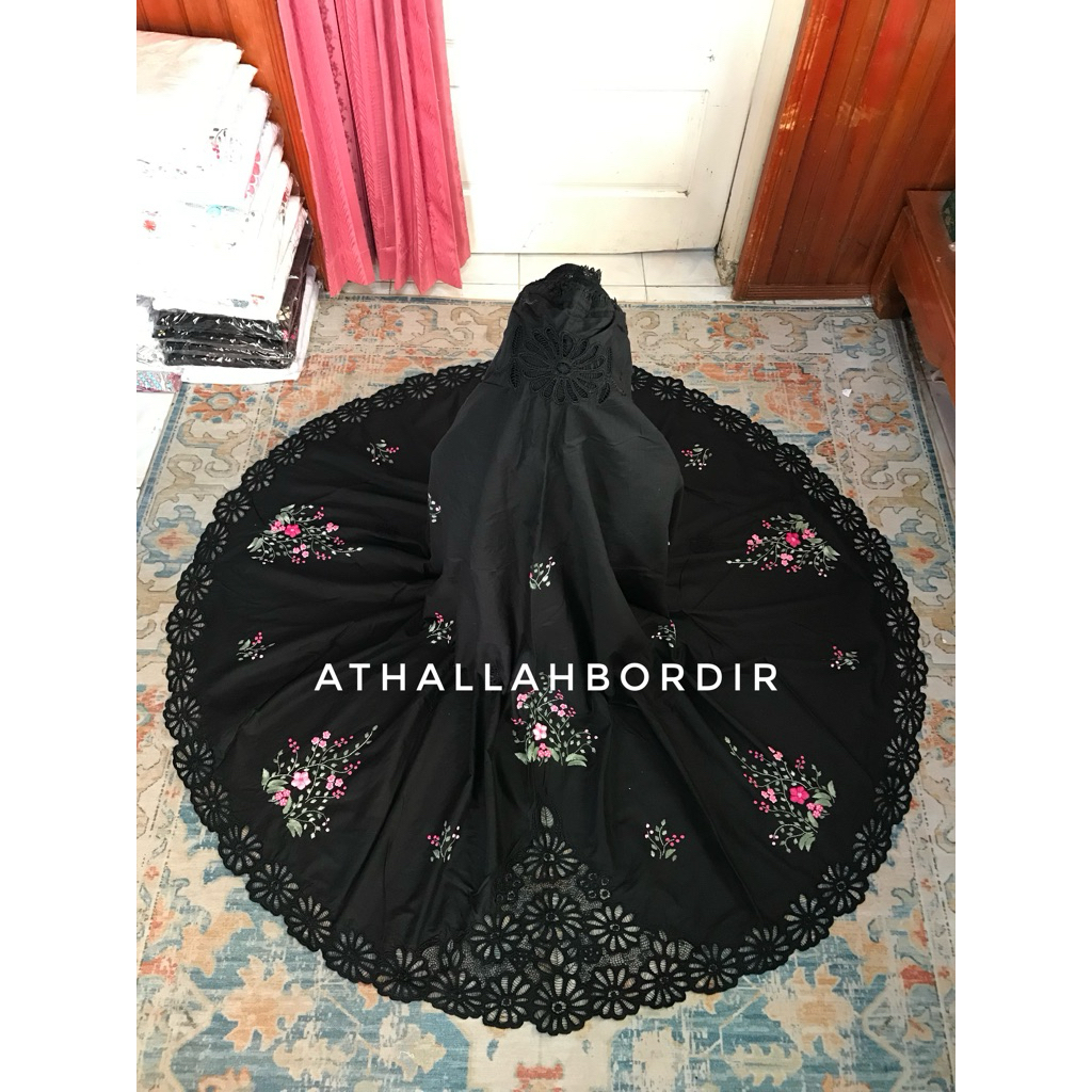 mukena kerancang sulam bukittinggi paris hitam
