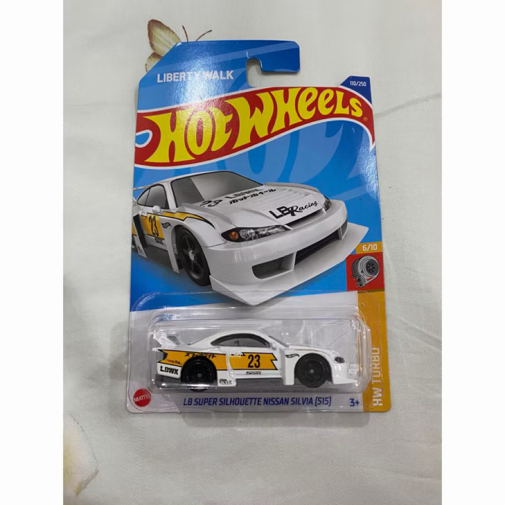 Hot Wheels LB Super Silhouette Nissan Silvia S15 LBWK Putih