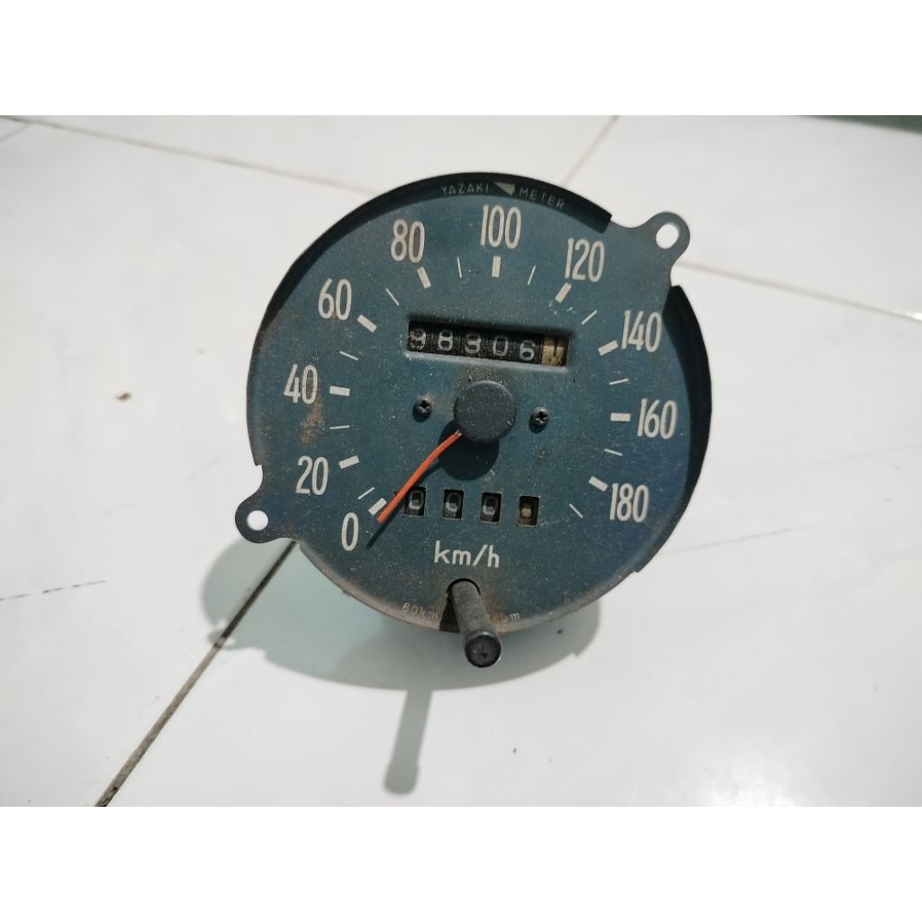 kilometer Toyota Corona rt100