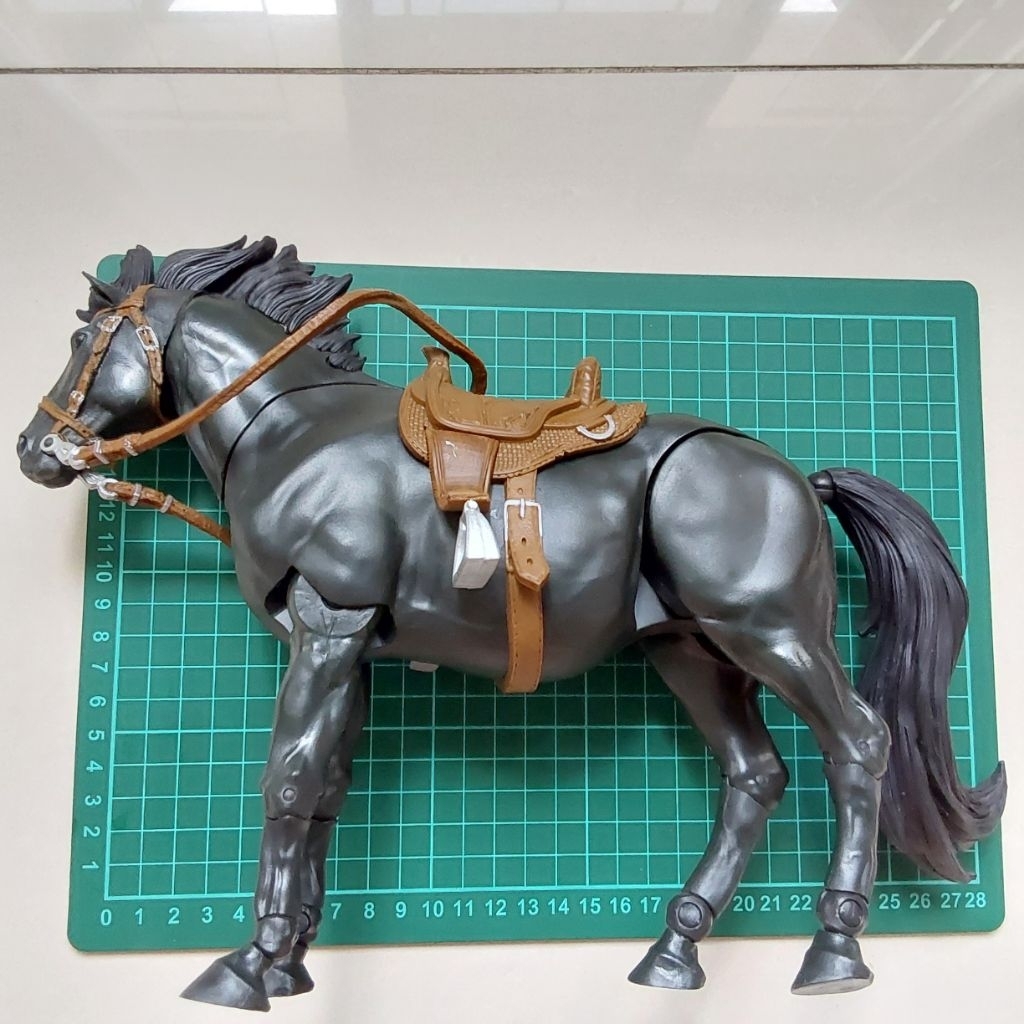 MCFARLANE DC MULTIVERSE BAF HORSE (THE DARK KNIGHT RETURNS WAVE)