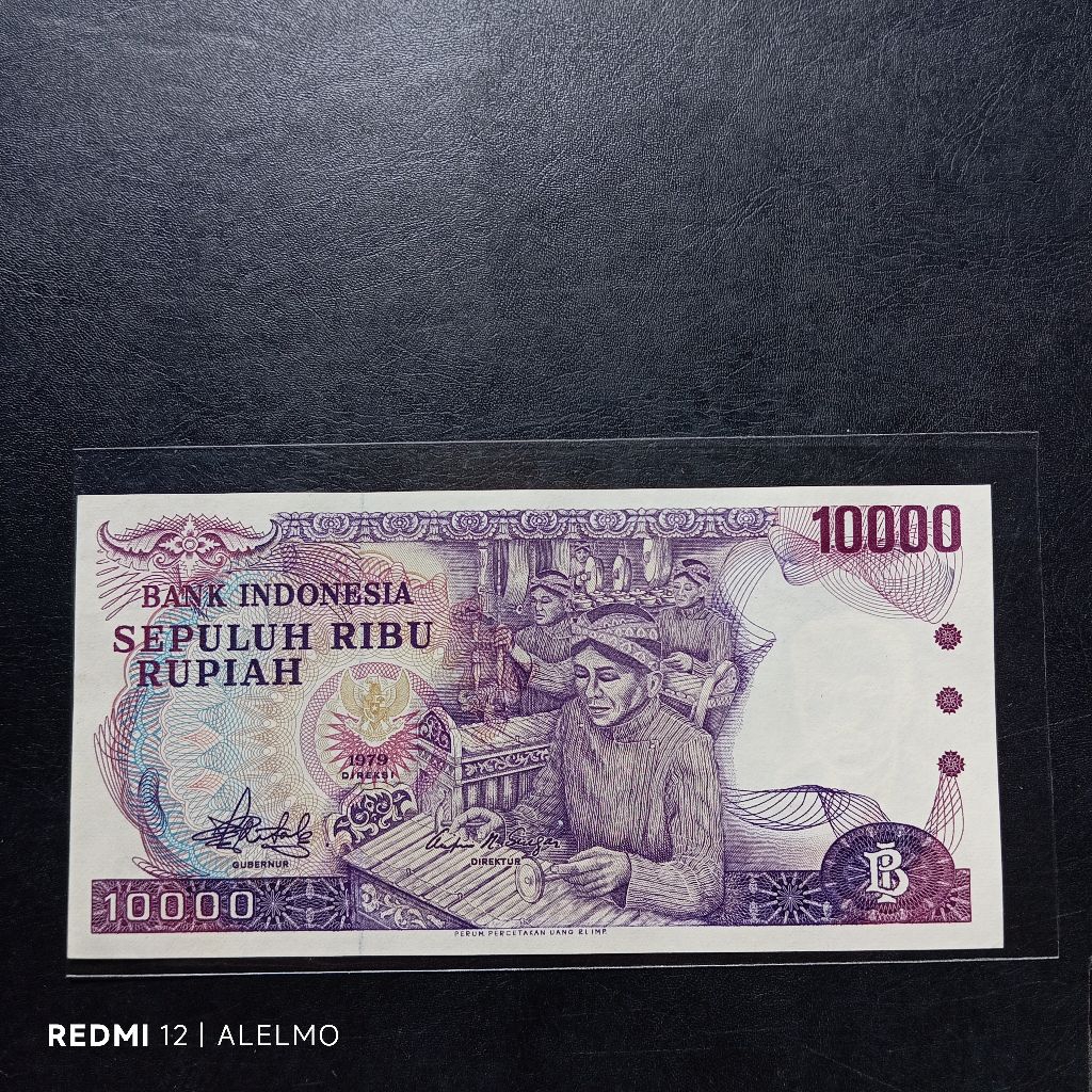 uang kertas 10000 gamelan tahun 1979 seperti baru asli
