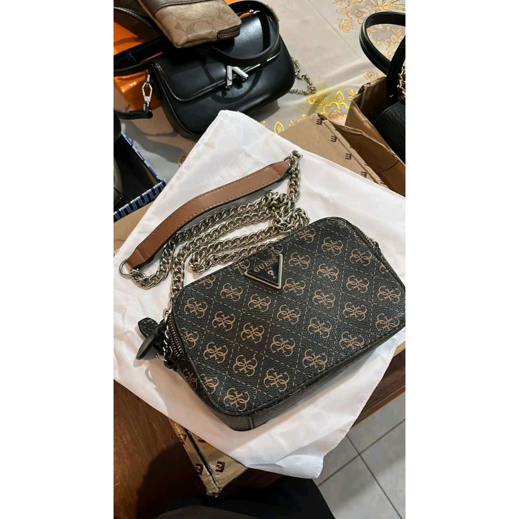 Tas selempang guess