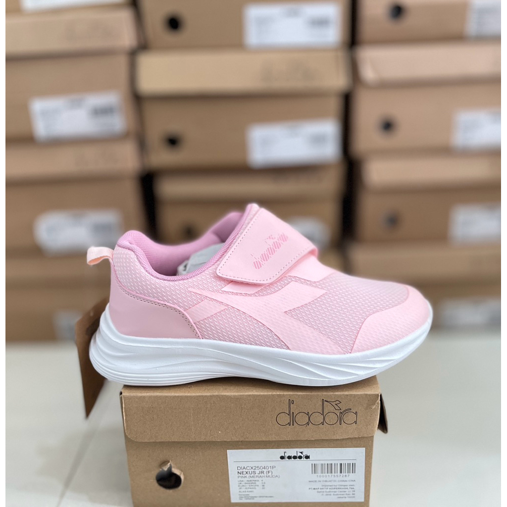DIADORA NEXUS PINK SIZE 35/36