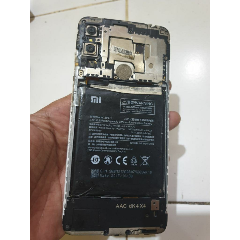 redmi s2 mesin hidup normal,,lcd pecah