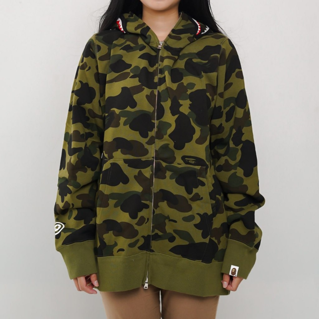 Jaket BAPE SHARK WGM CAMO GREEN FULL ZIP JACKET 100% ORIGINAL