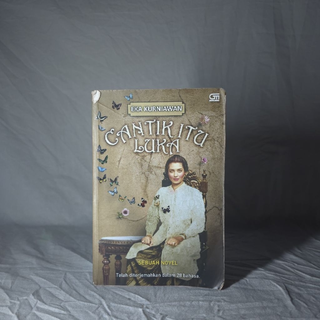 [Preloved] Buku Original Cantik Itu Luka Cetakan 2016 oleh Eka Kurniawan