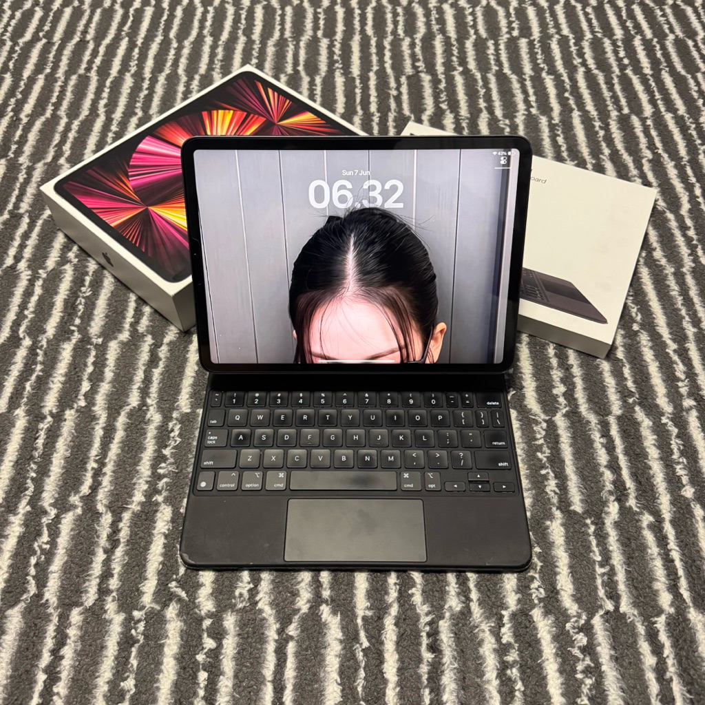 ipad pro m1 gen 3 128gb + apple magic keyboard