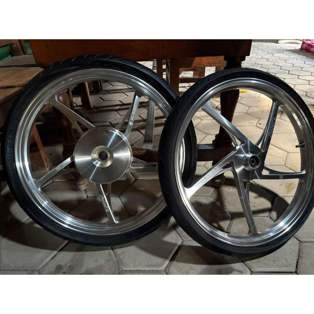 VELG VND KZR VARIO SET BAN SIAP PAKAI