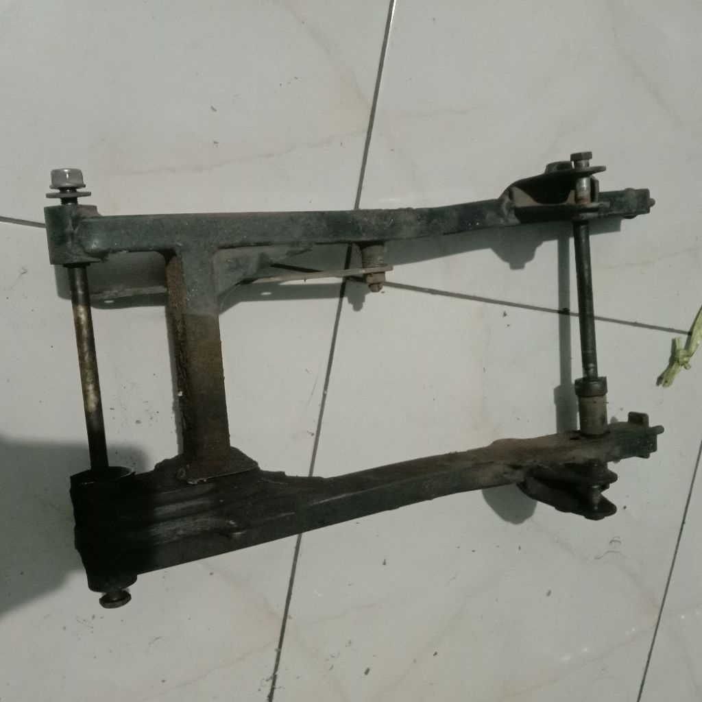 swing arm rc100 bravo minus tempat postep