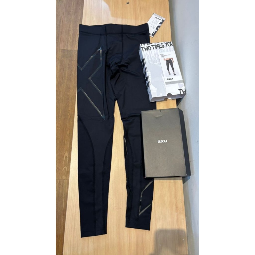 2XU Mens Core Compression TightsBlack/NeroSize S (Long)