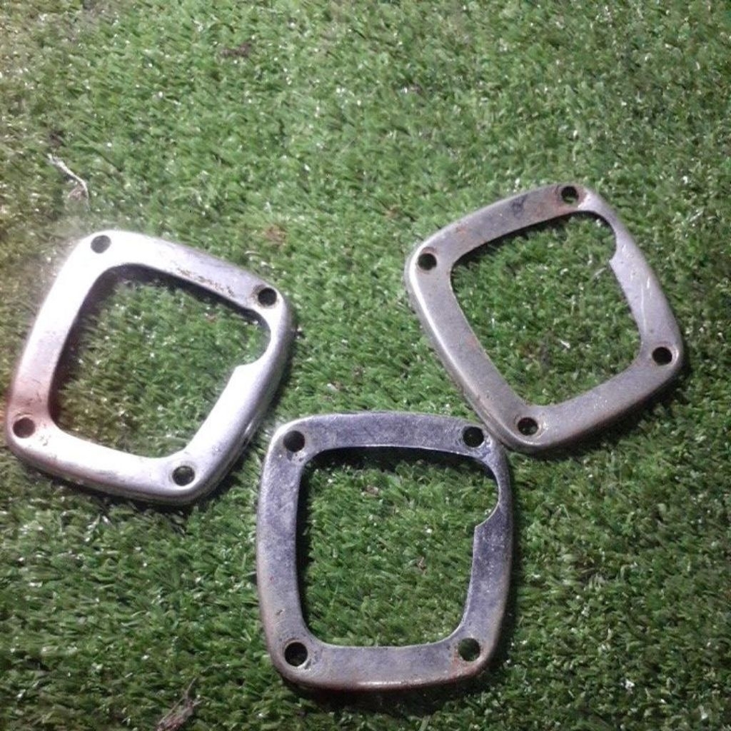 Klem Tutup Karburator Suzuki A100 Original