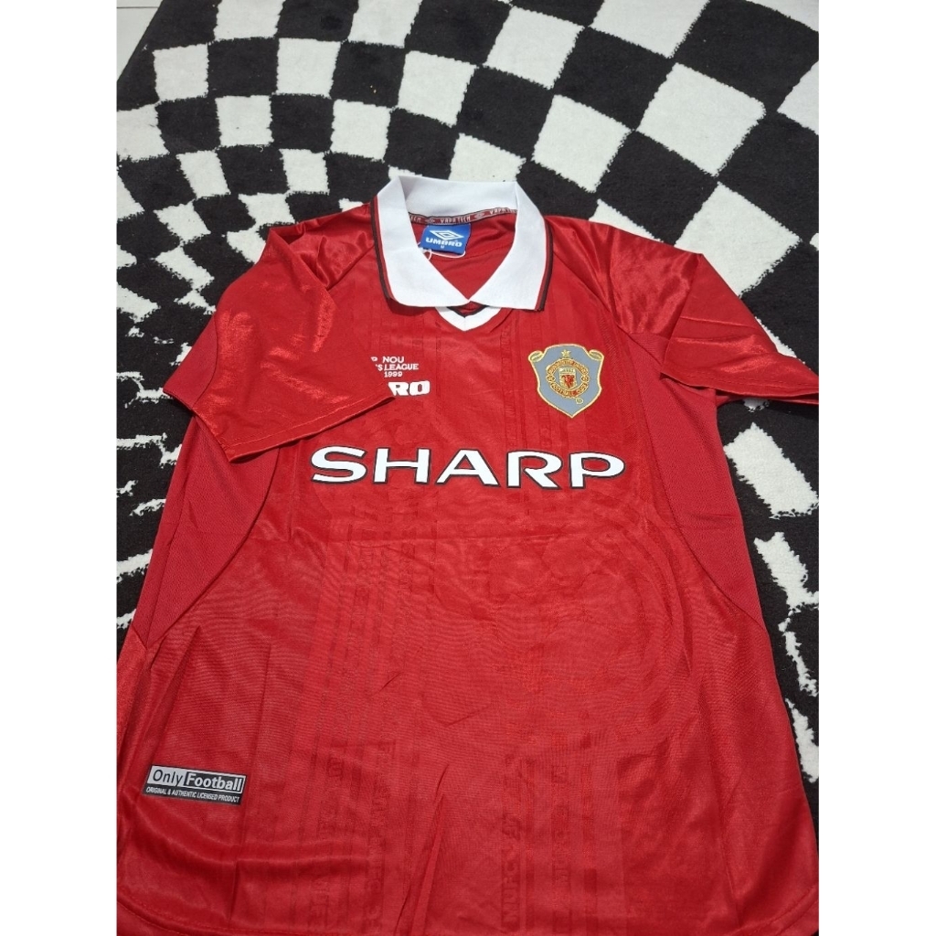 jersey retro manchester united 1999 (go/fans version)