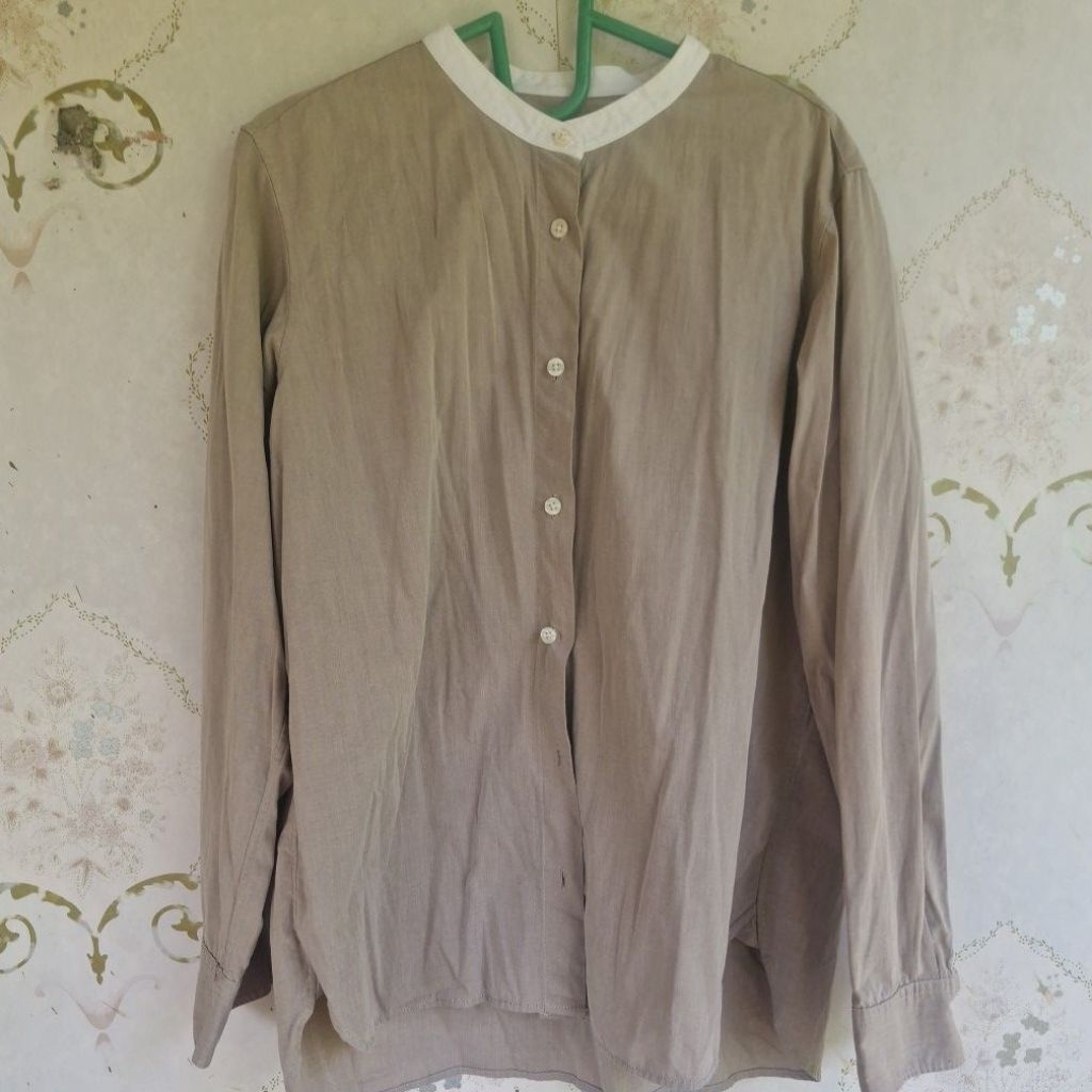 Kemeja Muji