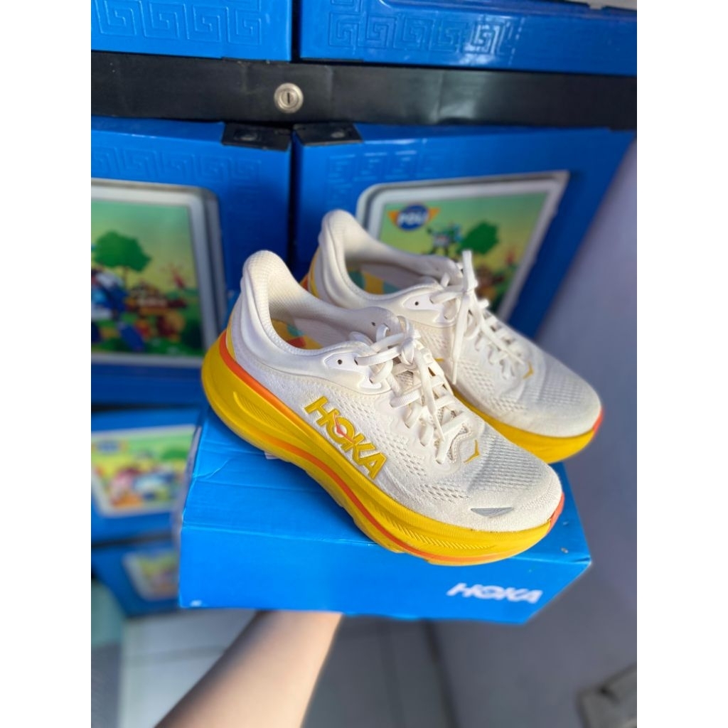 PRELOVED HOKA