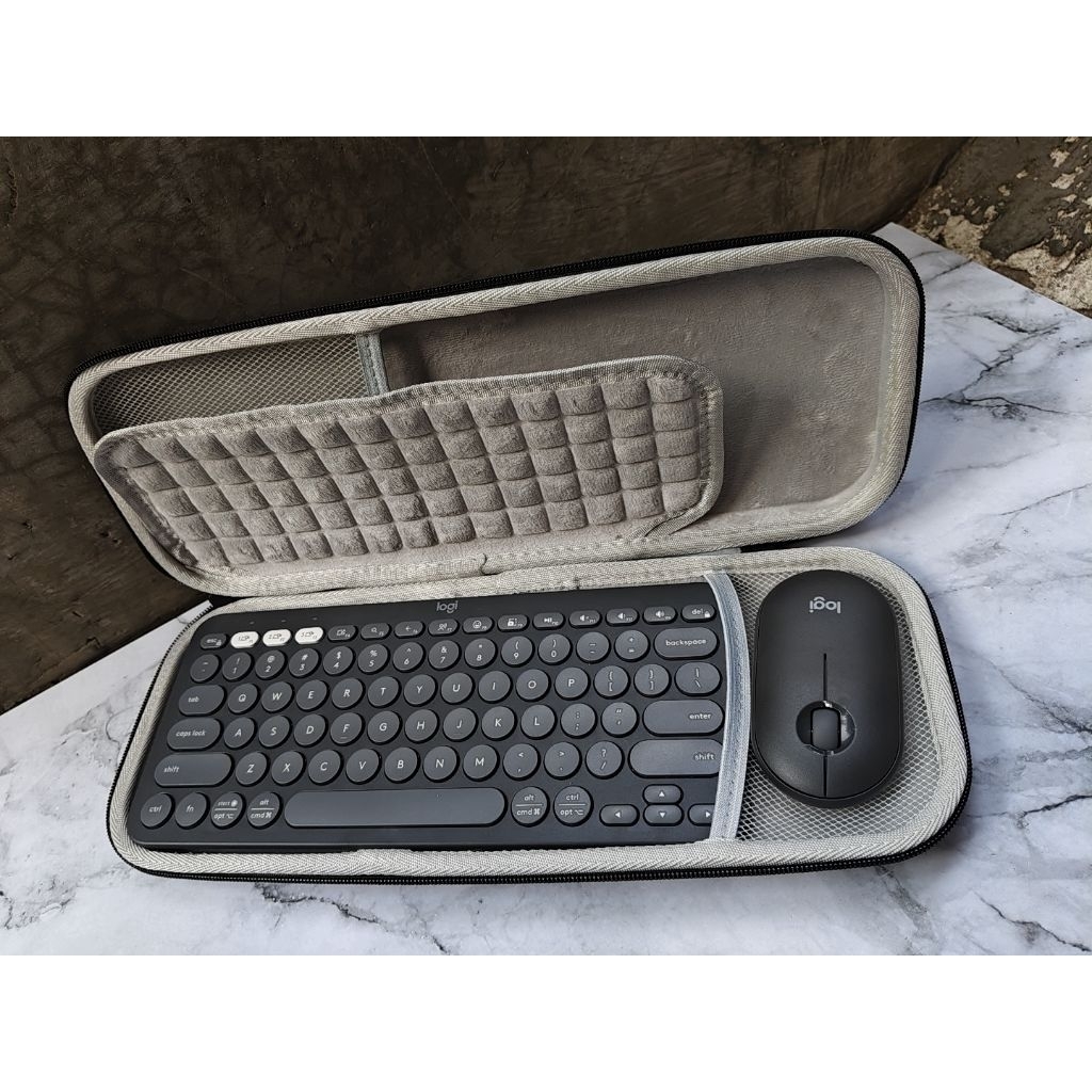 Logitech Pebble 2 Combo, Keyboard and Mouse Bluetooth with Hard Case preloved