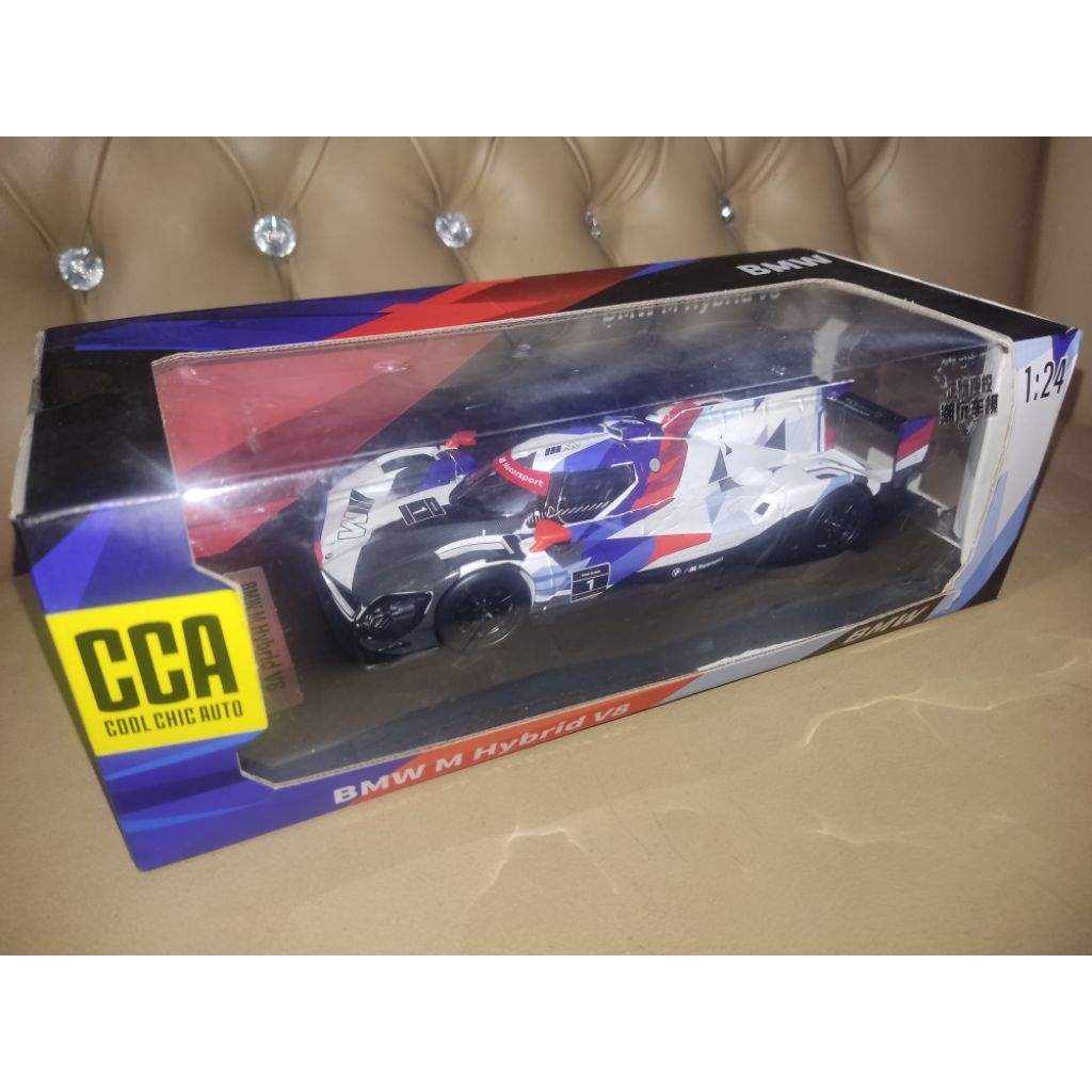 Diecast CCA 1:24 BMW M Hybrid V8