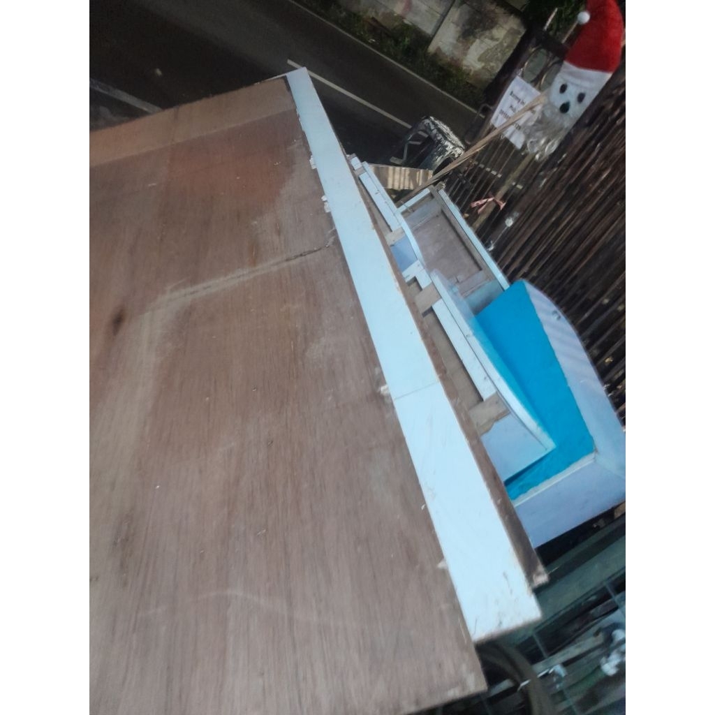 triplek melamin 12mm L.122 × P.286