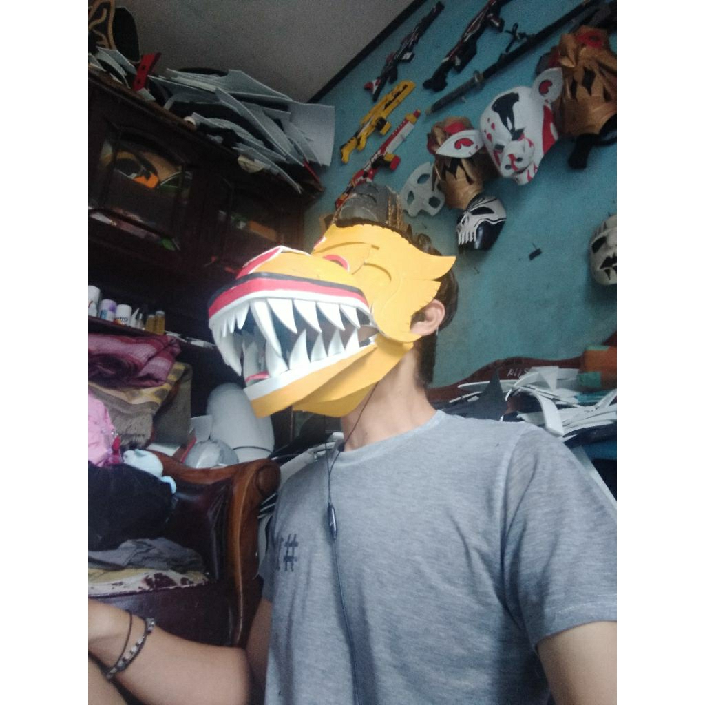 topeng singa singaan