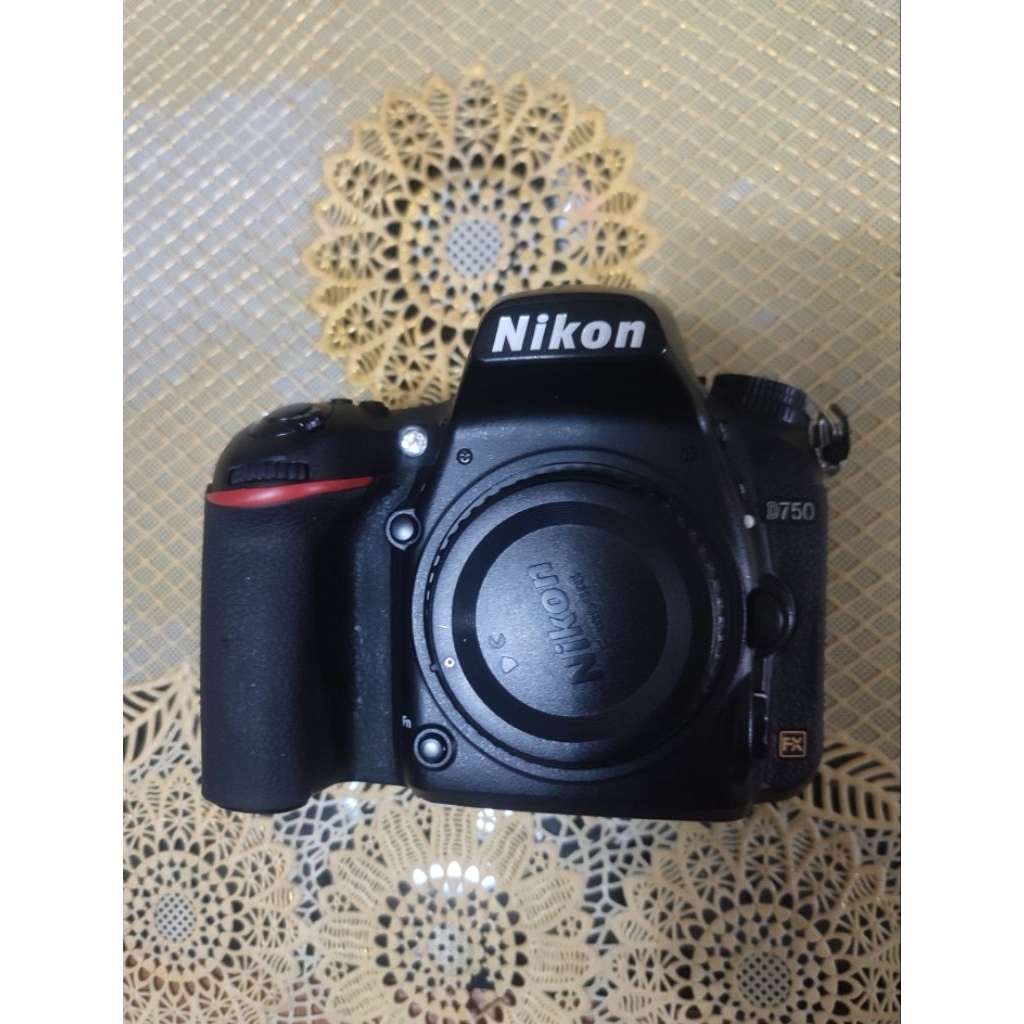 nikon D750 body only
