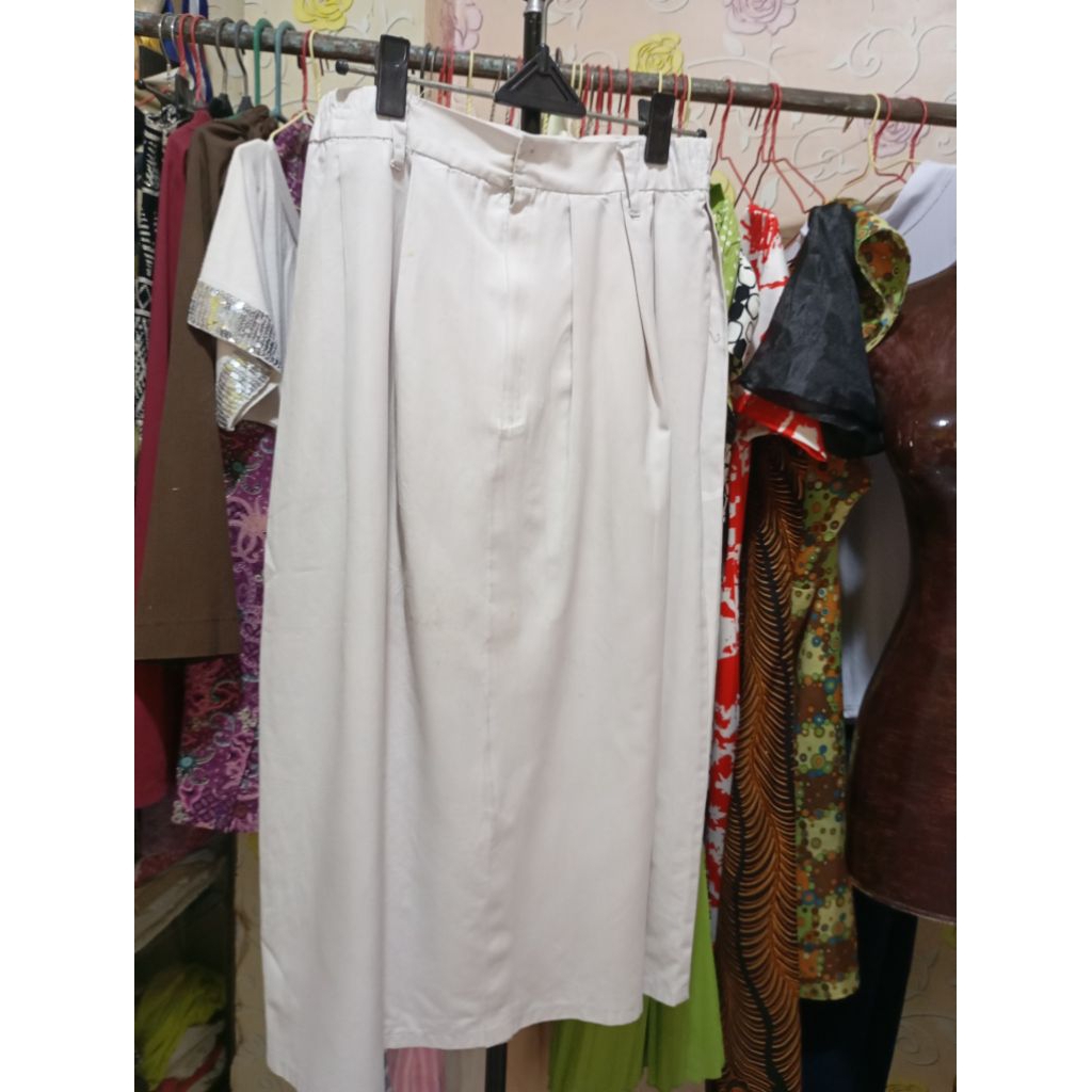 preloved seragam/ rok SD putih