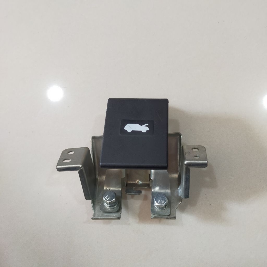 HANDLE PEMBUKA KAP MESIN WULING CONFERO S FACELIFT ORIGINAL