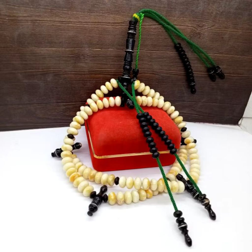 Tasbih tijani batu Marjan putih kombinasi yuser black Ab4