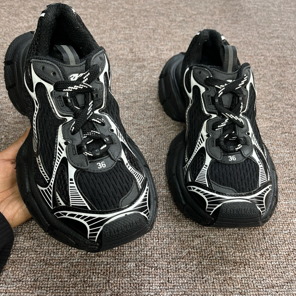 Sepatu Balenciaga 3XL hitam Size 36 Insole 24 cm