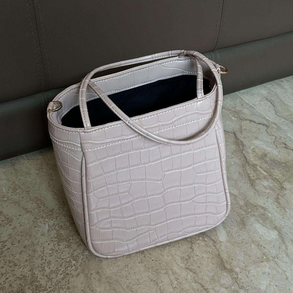 PRELOVED - Bucket Bag
