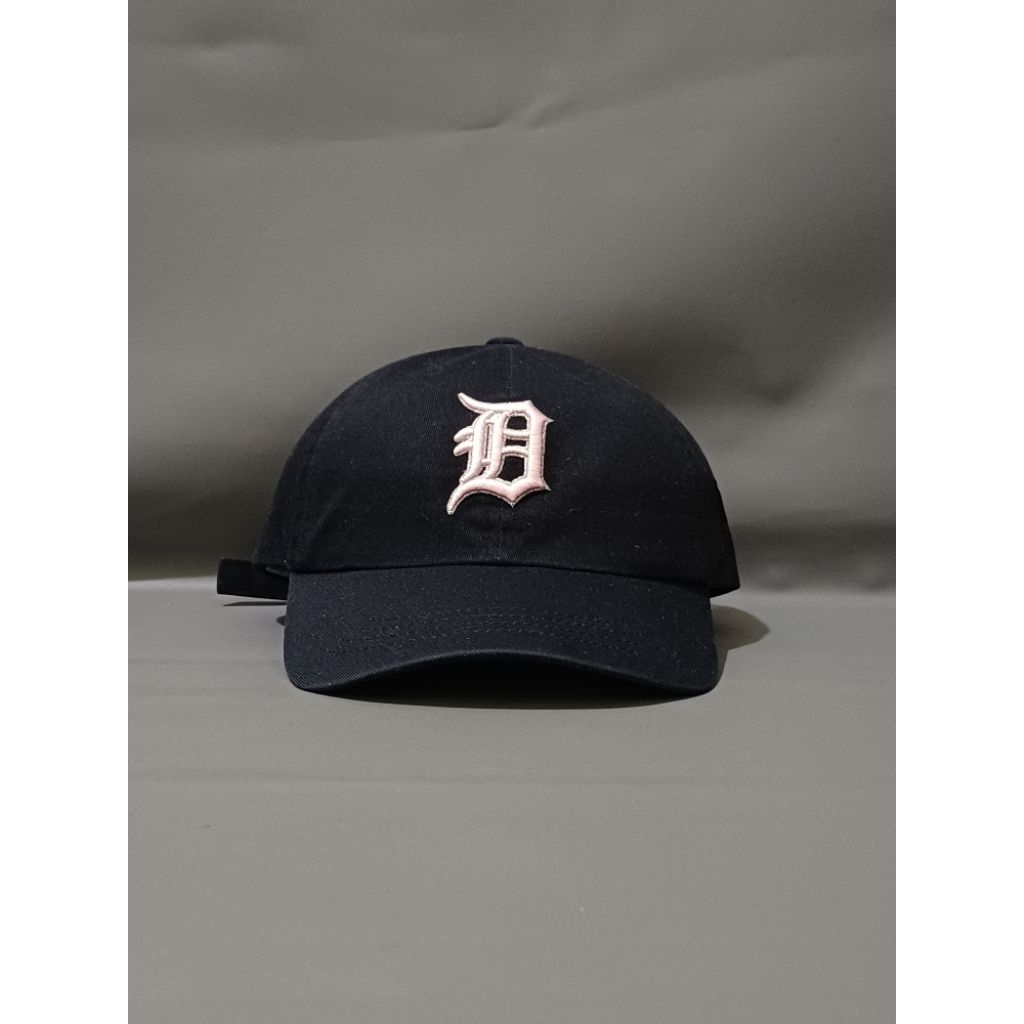 topi MLB second