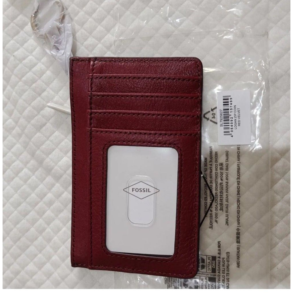 Dompet kartu dan koin fossil