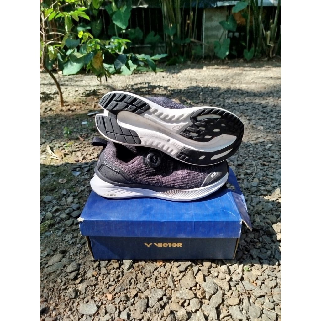 Sepatu Trekking Trail Run BOA K2 Flywalk  Second Original 41, 26cm Bekas