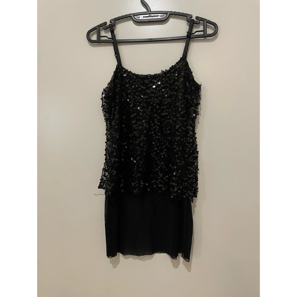tanktop hitam manik manik