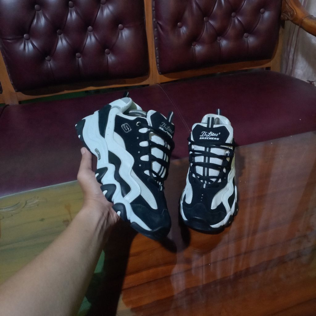 SKECHERS D'LITES 2 SEPATU SNEAKERS PRIA WANITA SECOND BRANDED