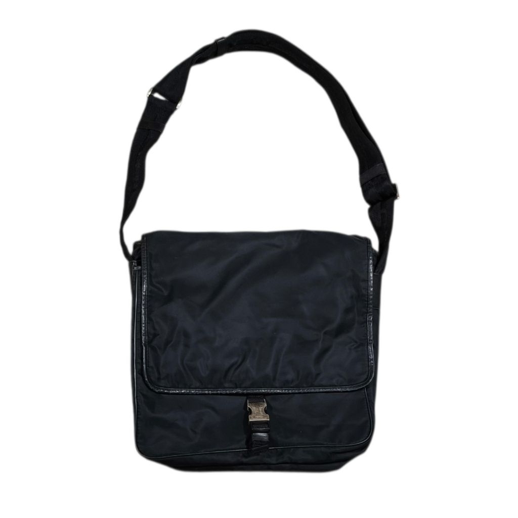 SLING BAG PRADA SECOND