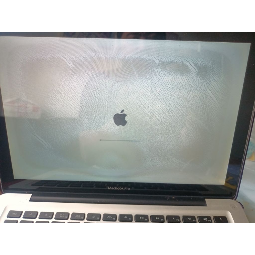 Macbook Pro 2011 Core i7 Minus
