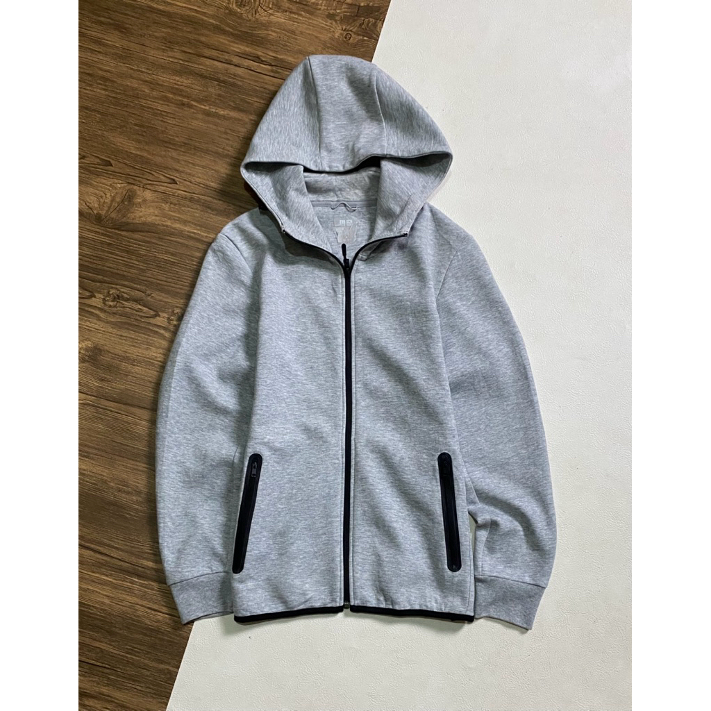 UNIQLO TECH