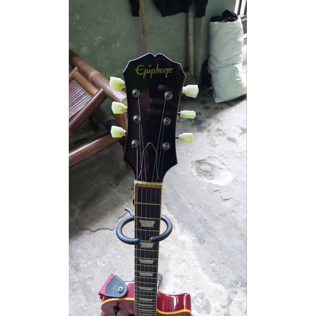 Gitar Epiphone Les Paul.