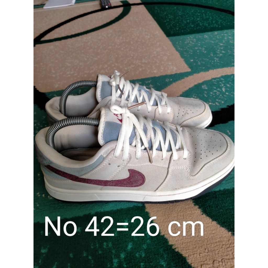 SEPATU NIKE DUNK SB NO 42 SECOND BEKAS ORIGINAL