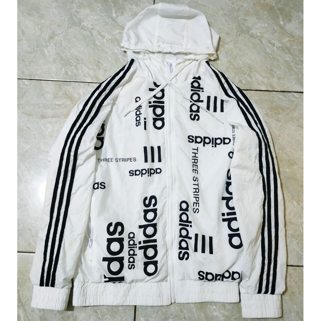 Winbreaker Hoodie Adidas all over print tapped three stripe original