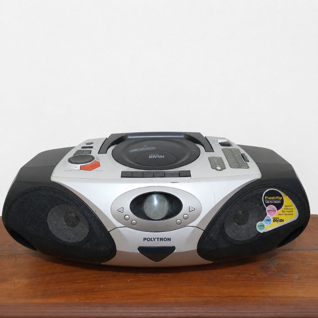 TAPE COMPO POLYTRON GD 512 SR / RADIO / CASSETTE PLAYER