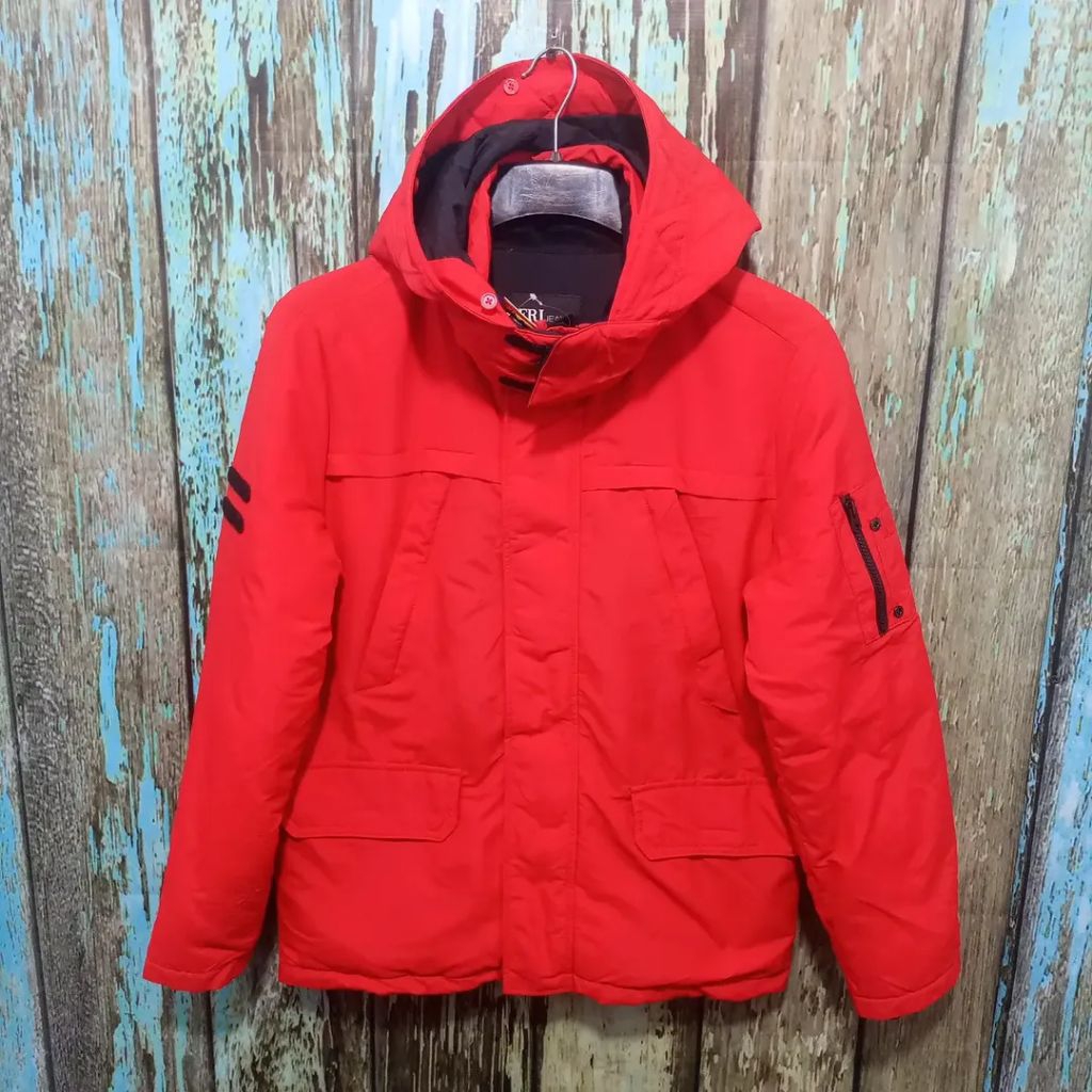 jaket outdoor FRJ JEANS tebal red size L gunung bagus
